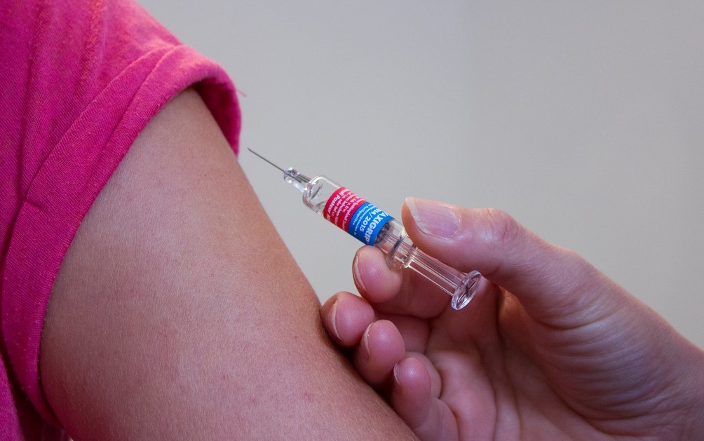 UM Tychy zachęca do szczepień przeciwko grypie. Mamy szczyt sezonu grypowego