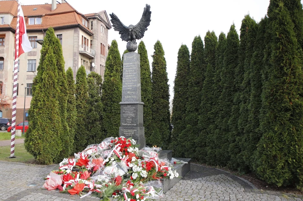 Obchody 11 listopada w Siemianowicach Śląskich. Razem śpiewali Hymn Polski