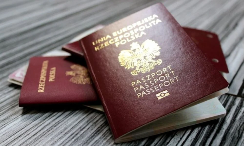 Ograniczenia w dostępie do usług paszportowych. Sprawdź, jak i gdzie załatwić swoje sprawy