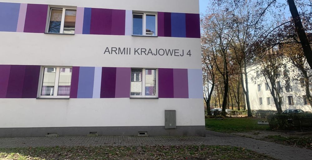 Oznakowanie budynków na osiedlu Wieczorka. Poprawa wyglądu osiedla w Piekarach