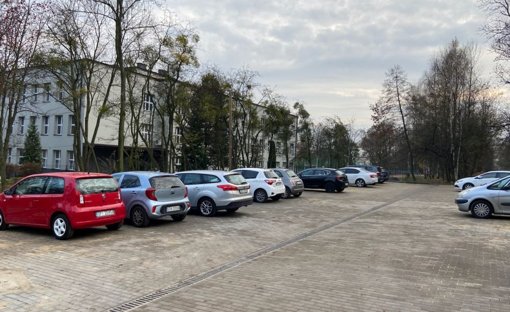 Kiss and Ride i parkingi przy Szkole Podstawowej nr 2