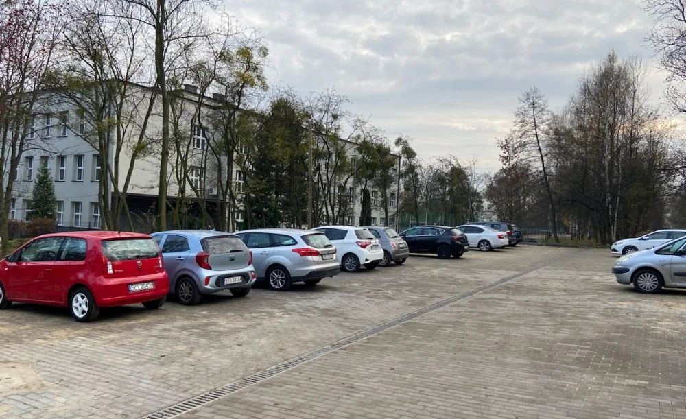 Kiss and Ride i parkingi przy Szkole Podstawowej nr 2