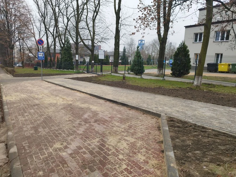 Kiss and Ride i parkingi przy Szkole Podstawowej nr 2