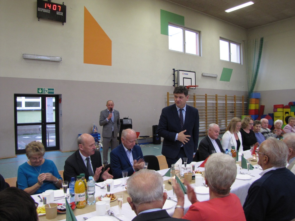 Dzień Seniora w Orzeszu Mościskach. Uroczyste spotkanie z władzą miasta