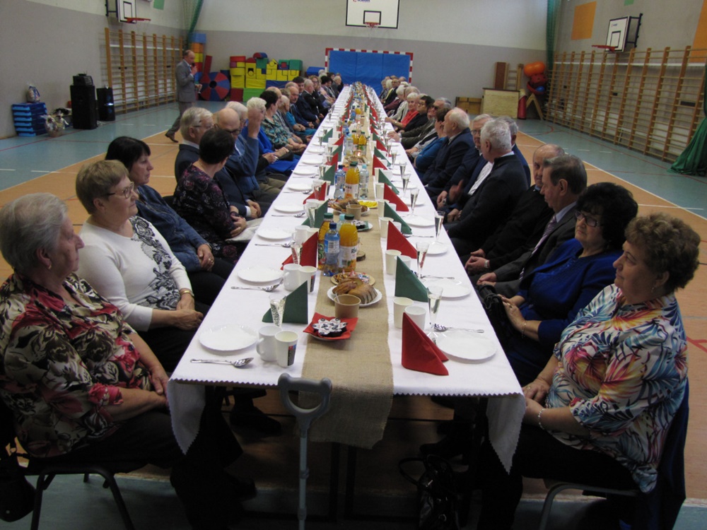 Dzień Seniora w Orzeszu Mościskach. Uroczyste spotkanie z władzą miasta