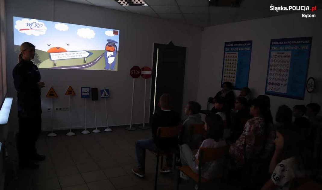 Ruszyła "Bytomska Akademia Bezpieczeństwa”. Dzieci uczą się zasad ruchu drogowego