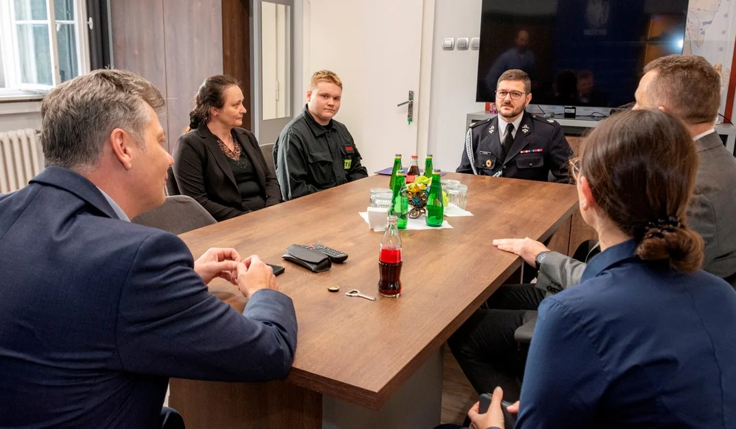 Nastolatek uratował życie mieszkańcowi Bytomia. Prezydent podziękował młodemu bohaterowi