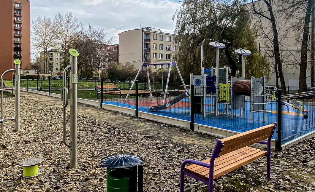 BO Bytom: Plac zabaw przy ul. Grota-Roweckiego już dostępny dla dzieci