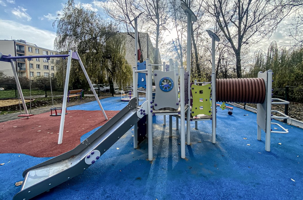 BO Bytom: Plac zabaw przy ul. Grota-Roweckiego już dostępny dla dzieci