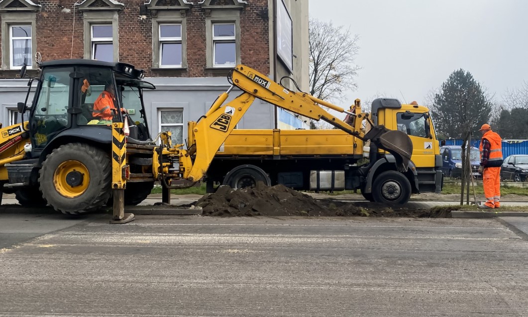 Ma być bezpieczniej. W Bytomiu ruszyła budowa i przebudowa przejść dla pieszych