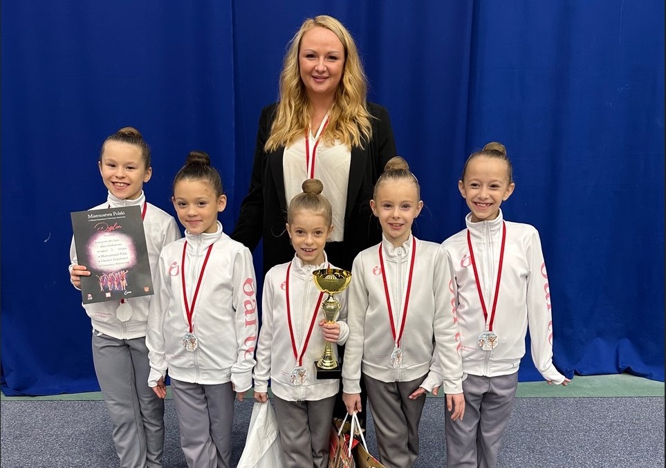 Młode bytomskie gimnastyczki zdobyły medal w Mistrzostwach Polski