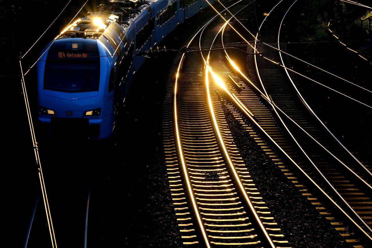 Tragedia na torach w Sosnowcu. Pociąg śmiertelnie potrącił 37-latka 