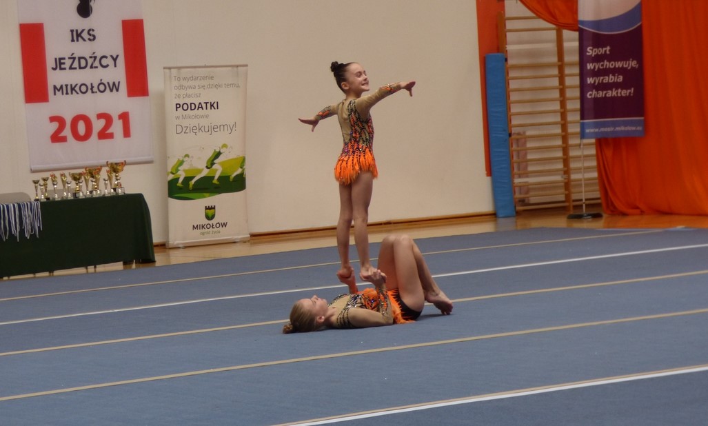[ZDJĘCIA] W hali MOSIR odbyły się Międzywojewódzkie Mistrzostwa Młodzików w Akrobatyce