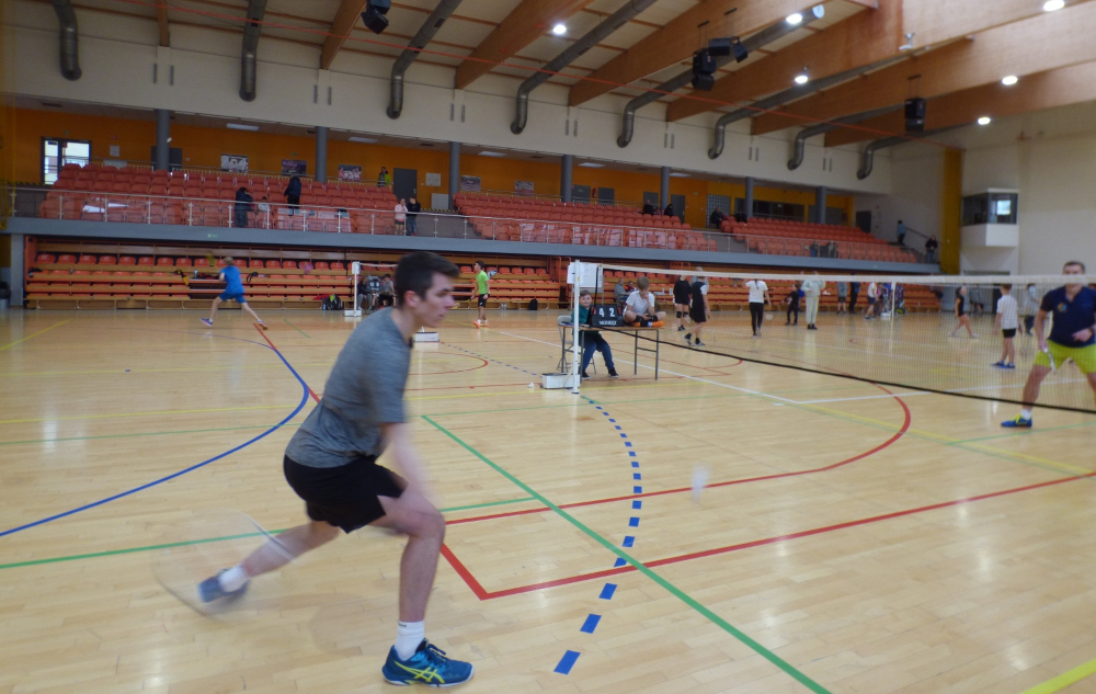 [FOTO] Za nami XIV edycja Mikołowskiej Jesieni z Badmintonem w hali MOSiR