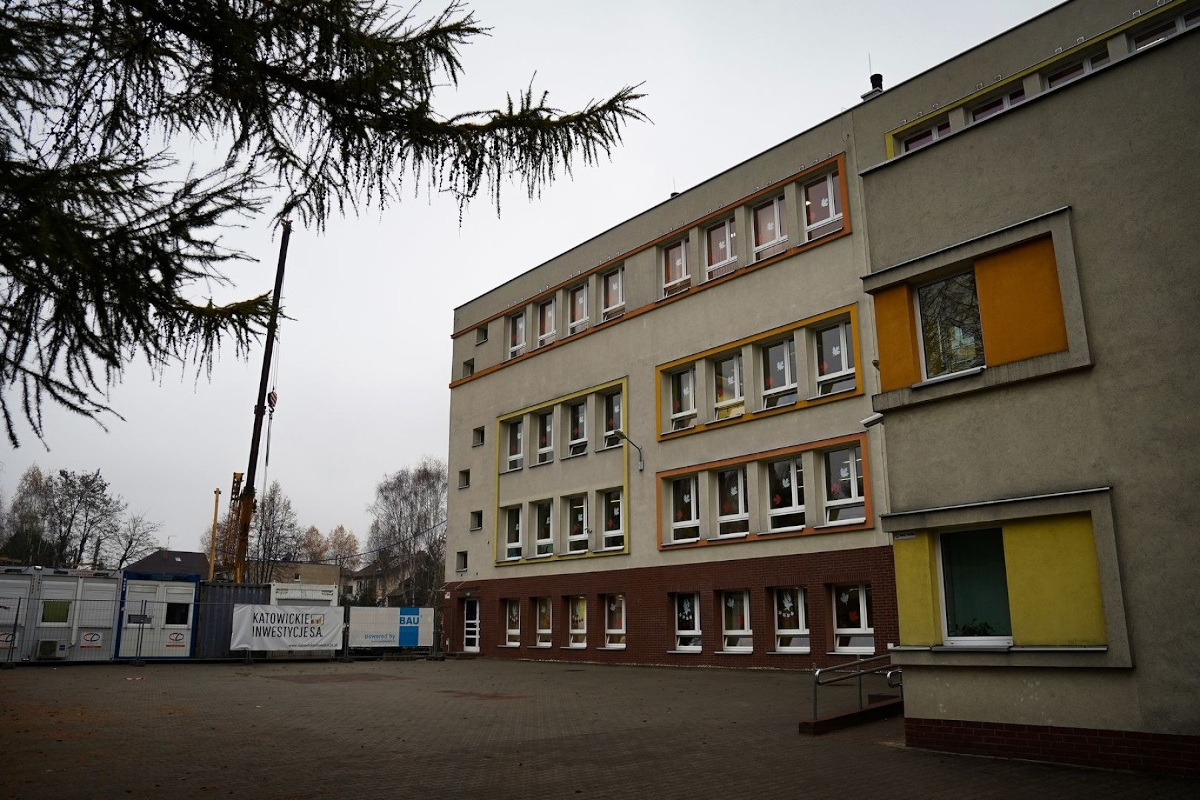 Trwa rozbudowa szkoły podstawowej w Podlesiu
