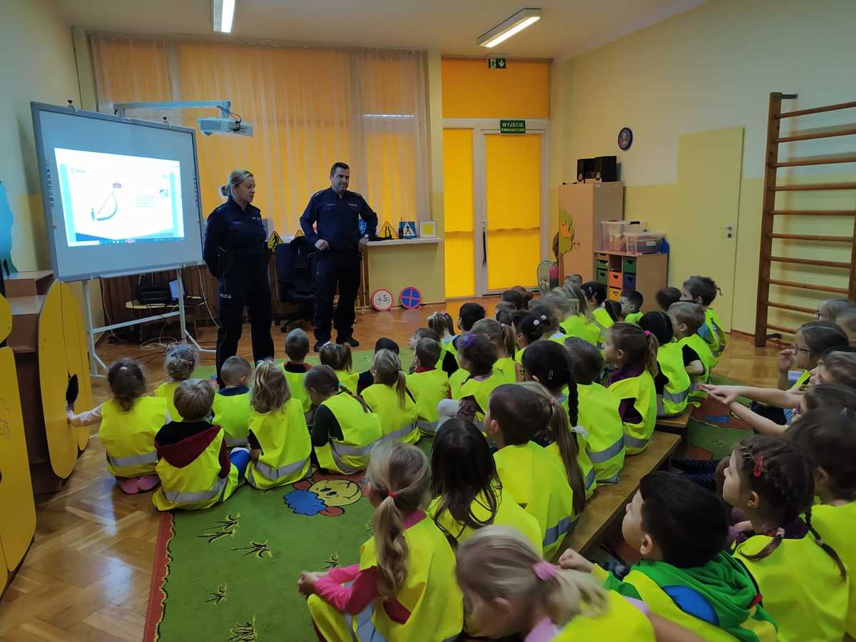 O bezpieczeństwie w ruchu drogowym z przedszkolakami