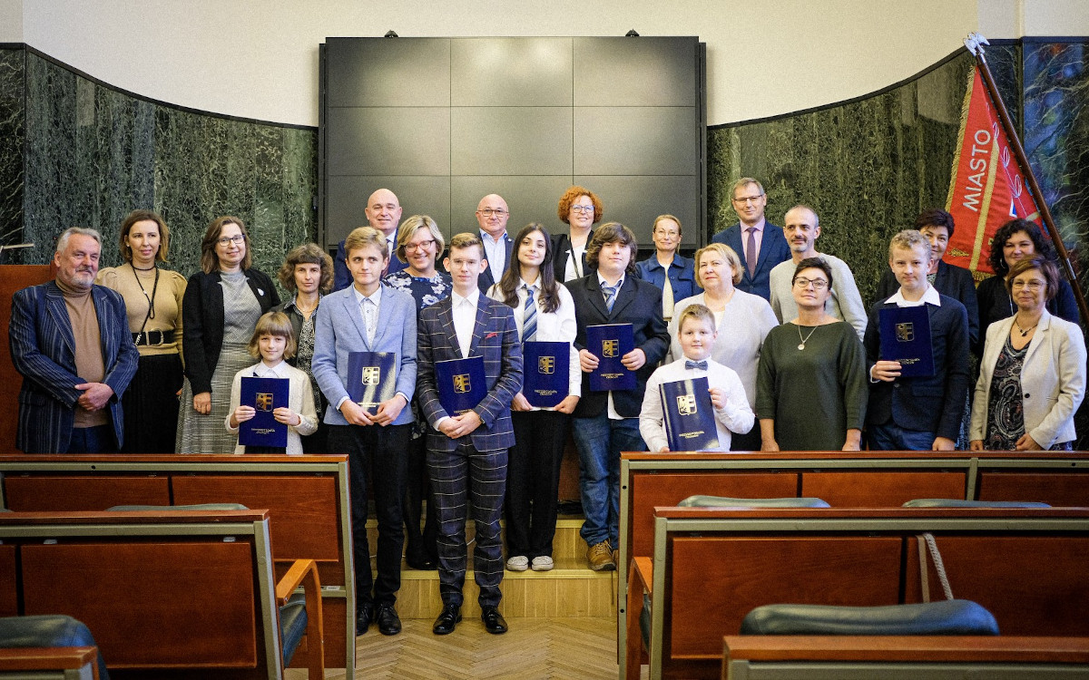 Przyznano stypendia dla najzdolniejszych chorzowskich uczniów