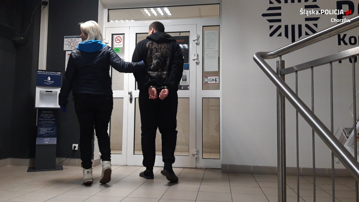 W Chorzowie policjanci zlikwidowali wytwórnię fałszywych pieniędzy