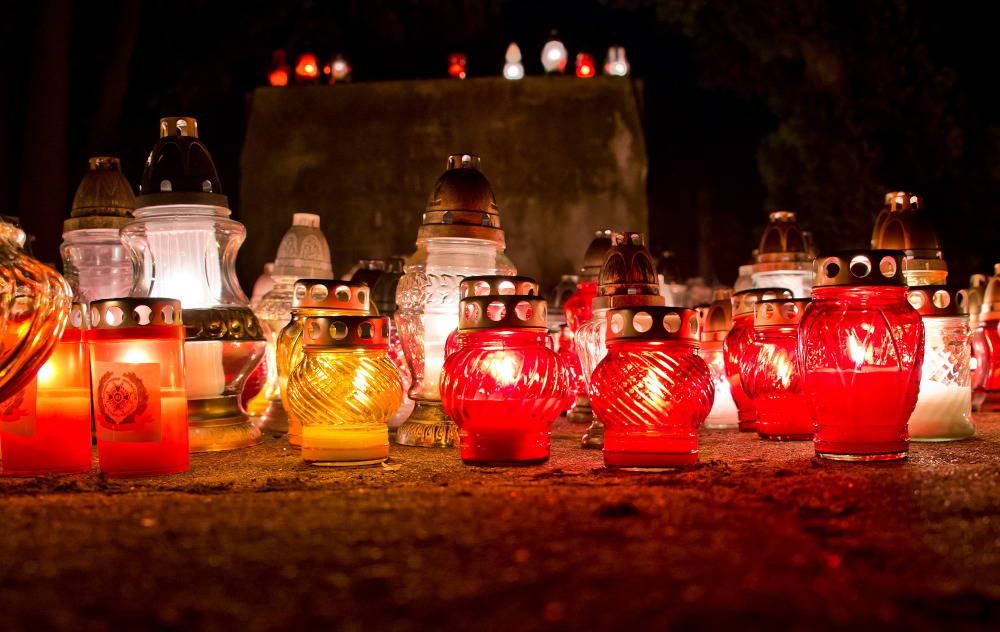 Wspominamy zmarłych w 2022 roku w województwie śląskim. To artyści, politycy, sportowcy