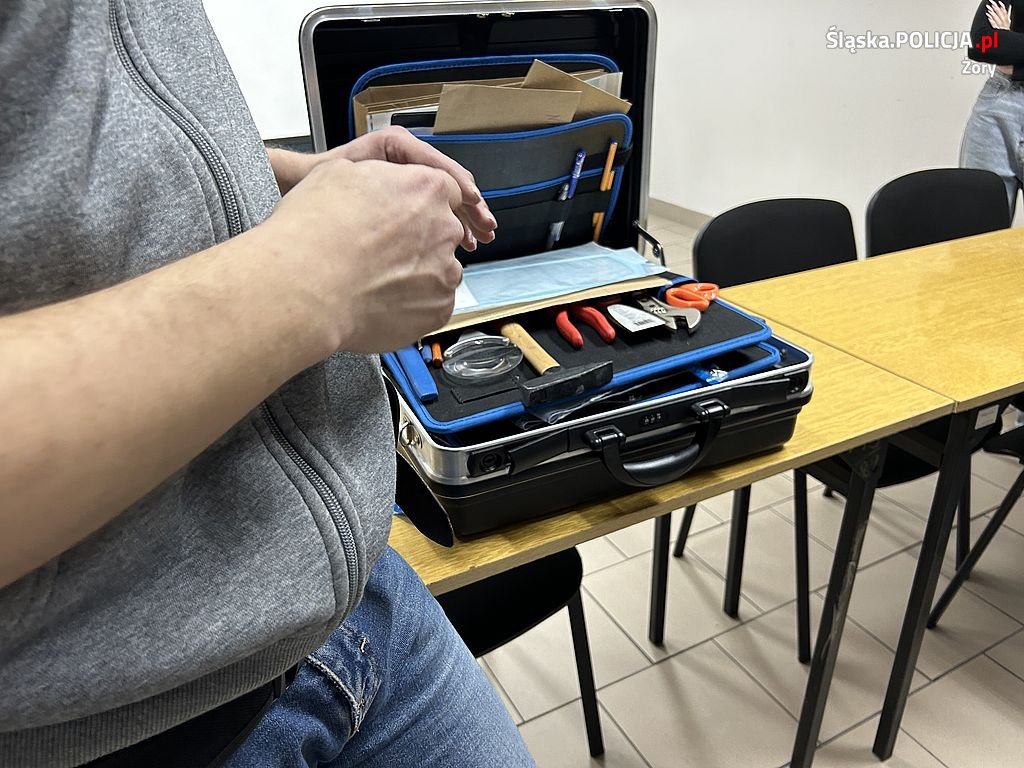 Technik kryminalistyki, a sztuka właściwego zabezpieczania śladów [ZDJĘCIA]