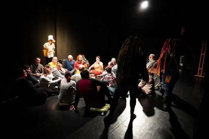 Pracownicy Przedszkola nr 16 w Żorach zagrali w wyjątkowym spektaklu / fot. UM Żory 6