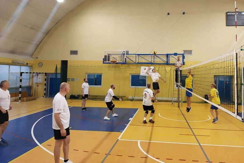 Samorządowcy z Żor zagrali w turnieju siatkówki / fot. UM Żory 5