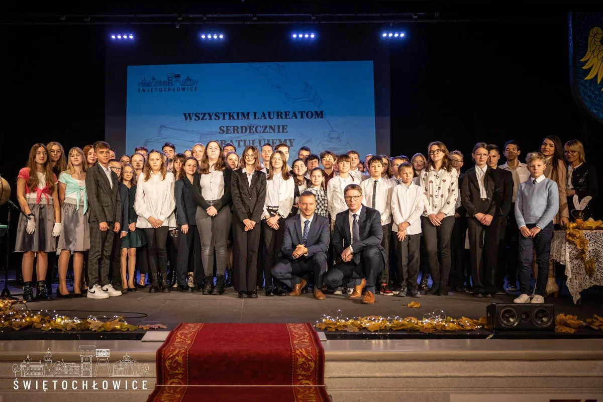 Stypendia dla najlepszych uczniów i studentów rozdane!