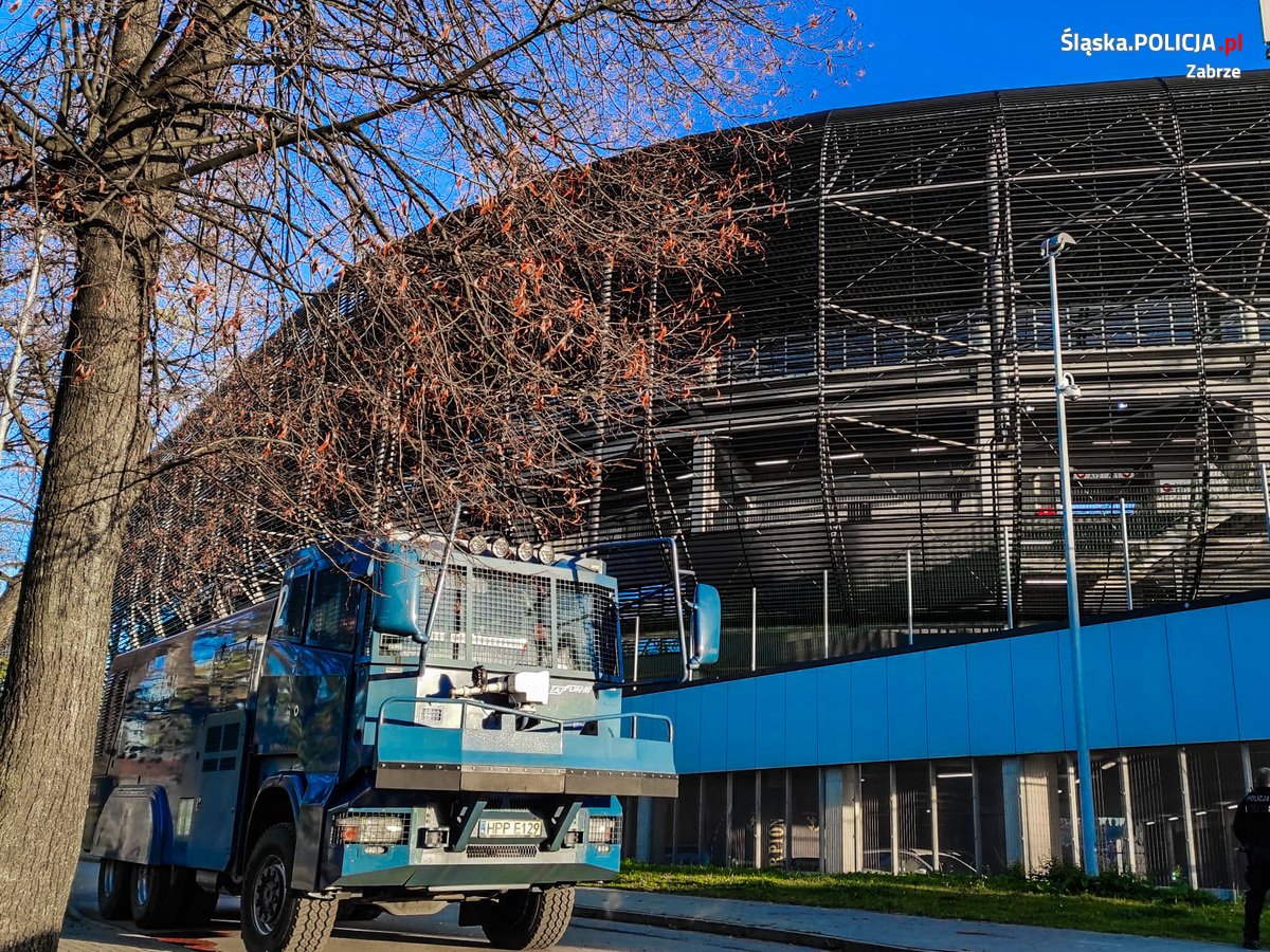 Policjanci zabezpieczali mecz Górnika Zabrze z Miedzią Legnica