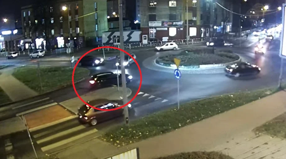 Na rondzie pod prąd! Rondo w Wirku przerosło kolejnego kierującego [FILM]