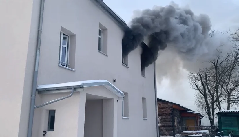 Pożar mieszkania przy ul. Kingi. Dwie osoby zostały ewakuowane!