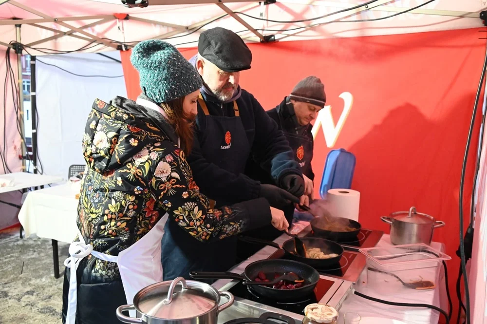 Pierwszy dzień Rudzkiego Kiermaszu Świątecznego 63