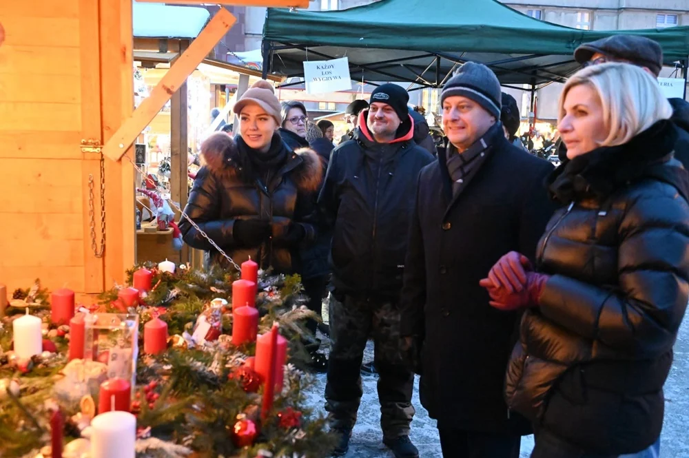 Pierwszy dzień Rudzkiego Kiermaszu Świątecznego 66
