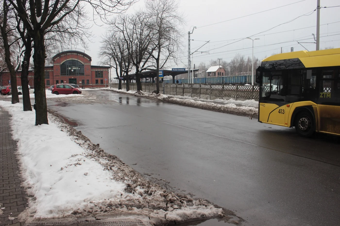 Ruda Śląska uporządkuje teren przed dworcem kolejowym w dzielnicy Chebzie