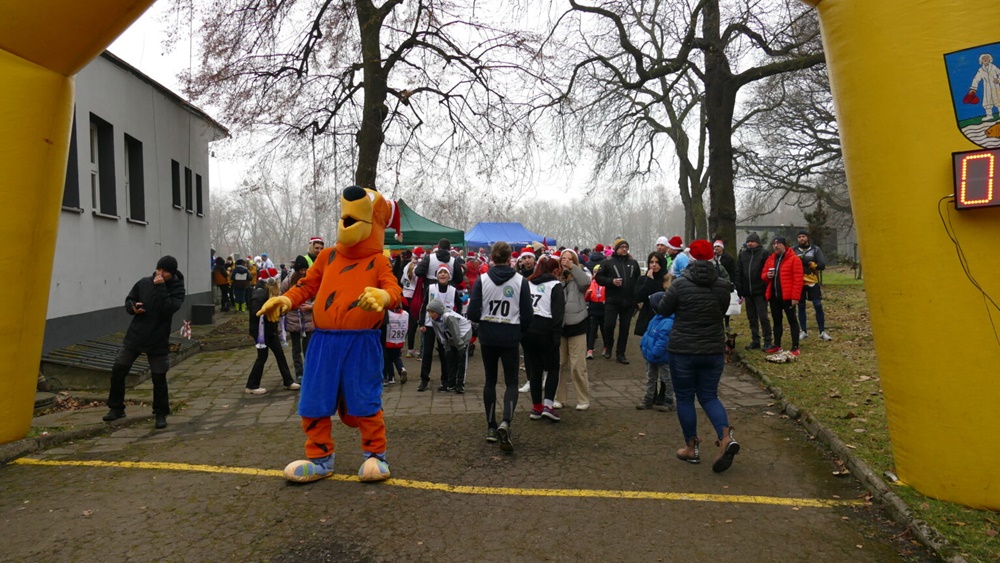 Biegi Mikołajów i Mikołajek oraz Nordic Walking za nami!