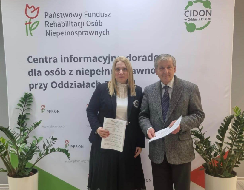 Bez barier transportowych. Nowy mikrobus dla osób z niepełnosprawnościami