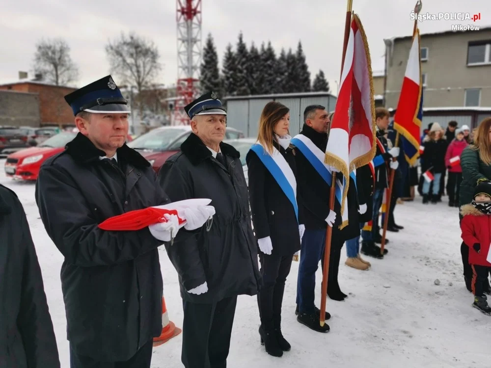 Orzeska Policja podczas uroczystości w ramach projektu "Pod biało-czerwoną"