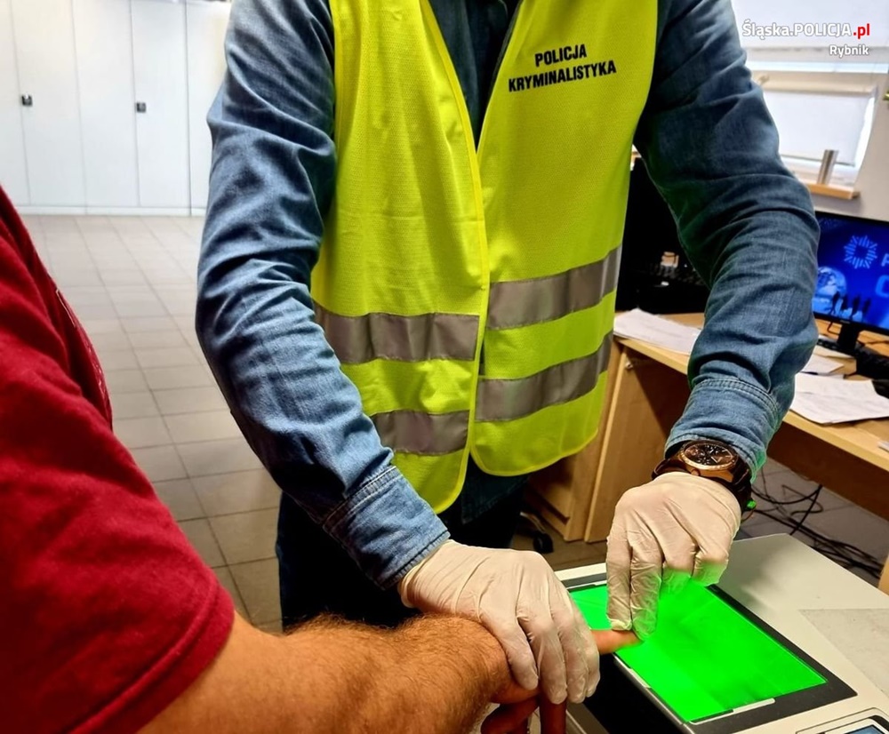 Włamania na terenie siłowni zakończone. Para złodziei została zatrzymana!