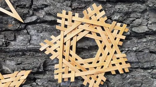 Warsztaty bożonarodzeniowe – gwiazdy betlejemskie ze słomy w Muzeum w Gliwicach