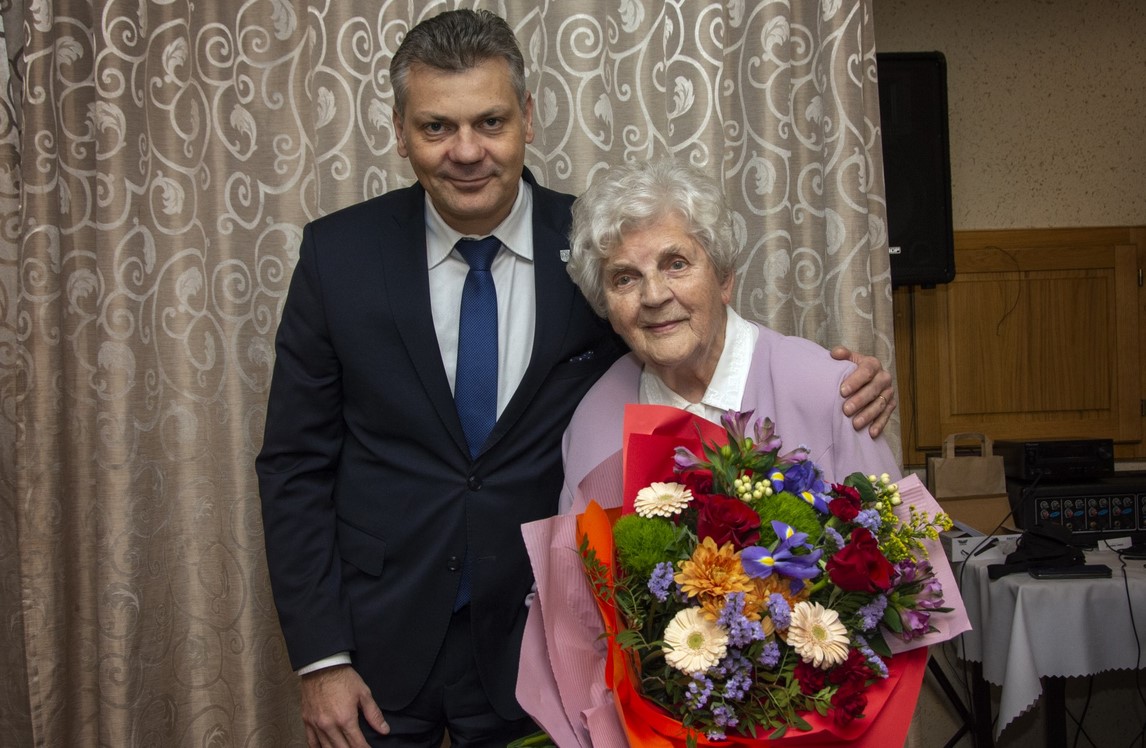 Setne urodziny pani Łucji. Prezydent Bytomia odwiedził jubilatkę