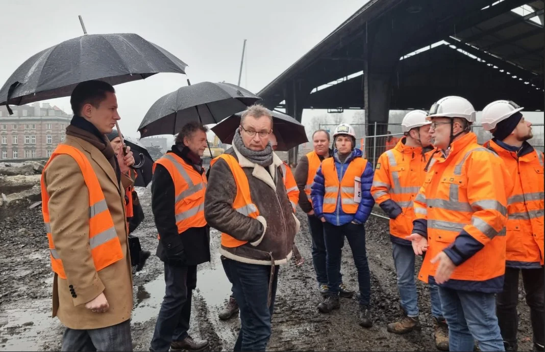 Miasto wystąpi o projekt budowlany modernizacji hali dworca PKP i pozwolenie na budowę