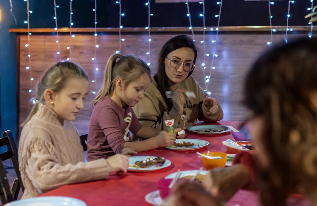 Święta tuż tuż... Dekorowali pierniczki i bombki