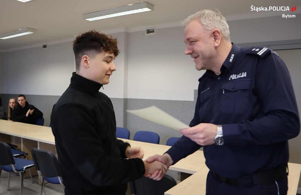 Podziękowania dla klas mundurowych