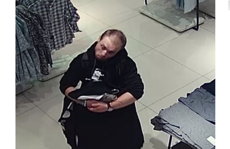 Postępowanie w sprawie kradzieży ubrań. Rozpoznajesz tego mężczyznę?