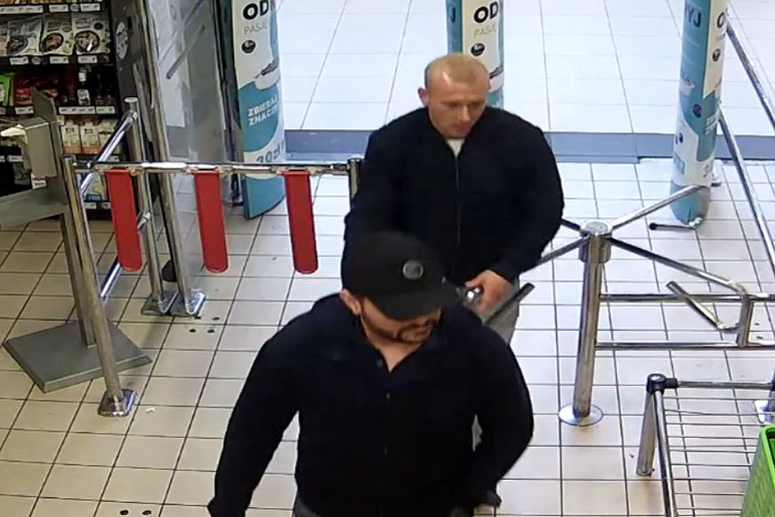 Kradli sztućce o łącznej wartości blisko 800 zł. Rozpoznajesz ich?