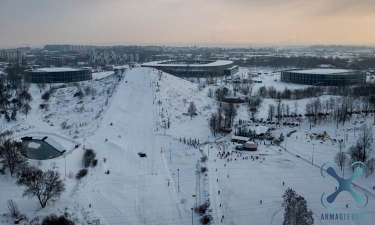 Wyciągi narciarskie gotowe na zimowe szaleństwo. Górka Środulska zaprasza