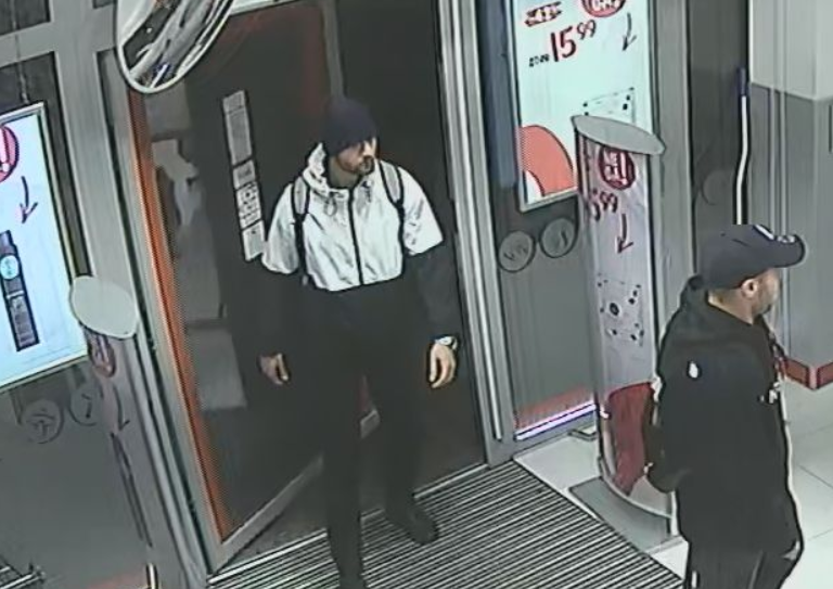 Kolejni złodzieje perfum poszukiwani. Poznajesz ich?