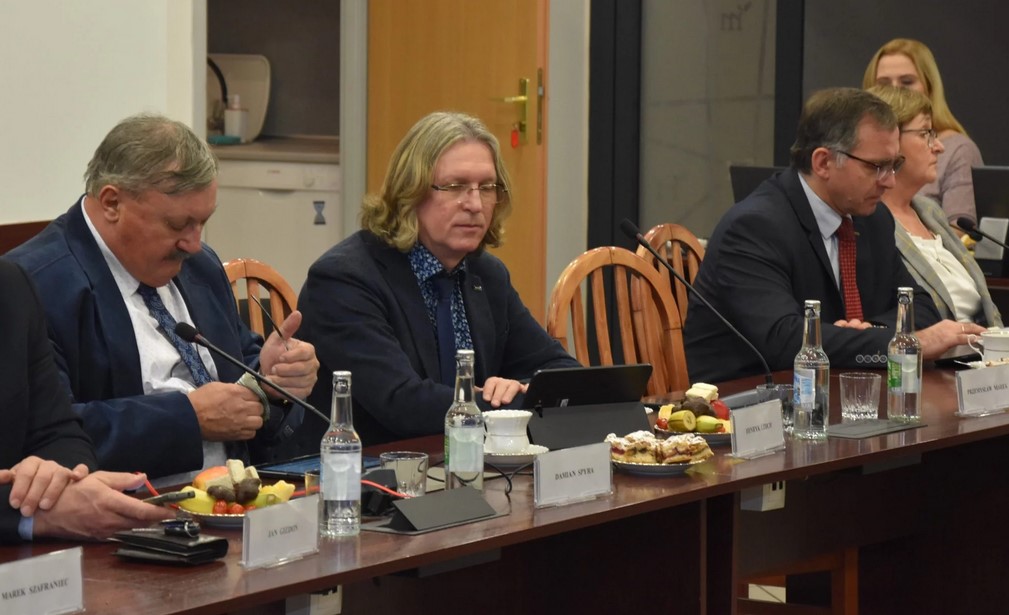 Współpraca z NGO głównym tematem listopadowej sesji Rady Powiatu Mikołowskiego