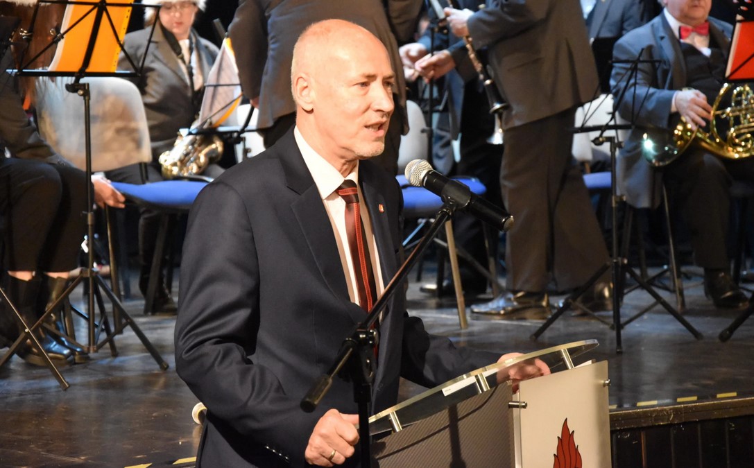 Przedświąteczne spotkanie ze strażakami w mikołowskim MDK