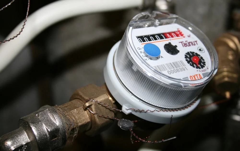 ZIM ostrzega: Uwaga na oszustów podszywających się pod pracowników wodociągów