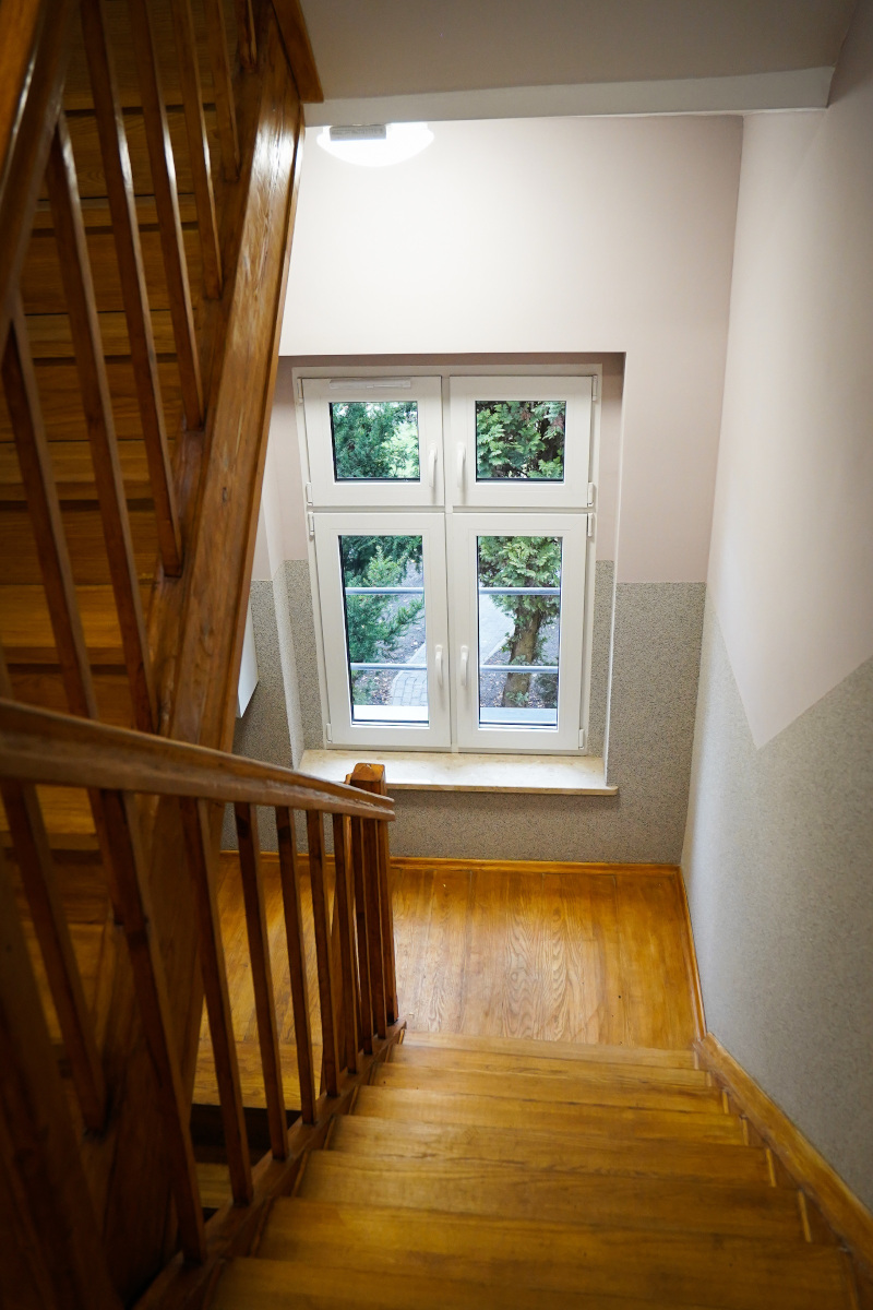 Budynek wielorodzinny przy ul. Policyjnej 10 zyskał nowe oblicze